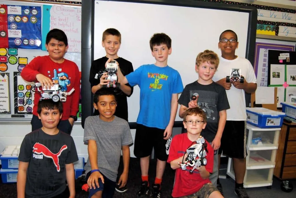 Mar 11 Intersession LEGO Robotics EV3 (1)